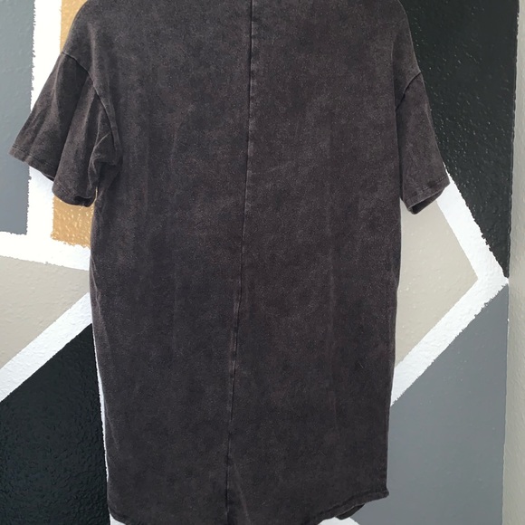 Grey shirt with lace front - Picture 5 of 5